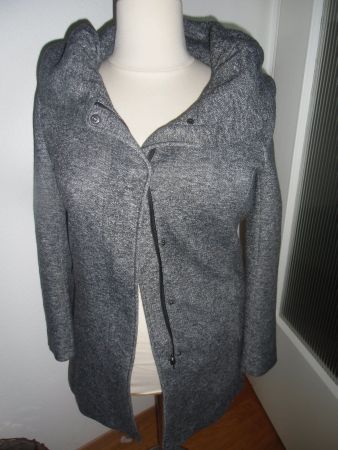 Veste grise mi-longue avec capuche T.L