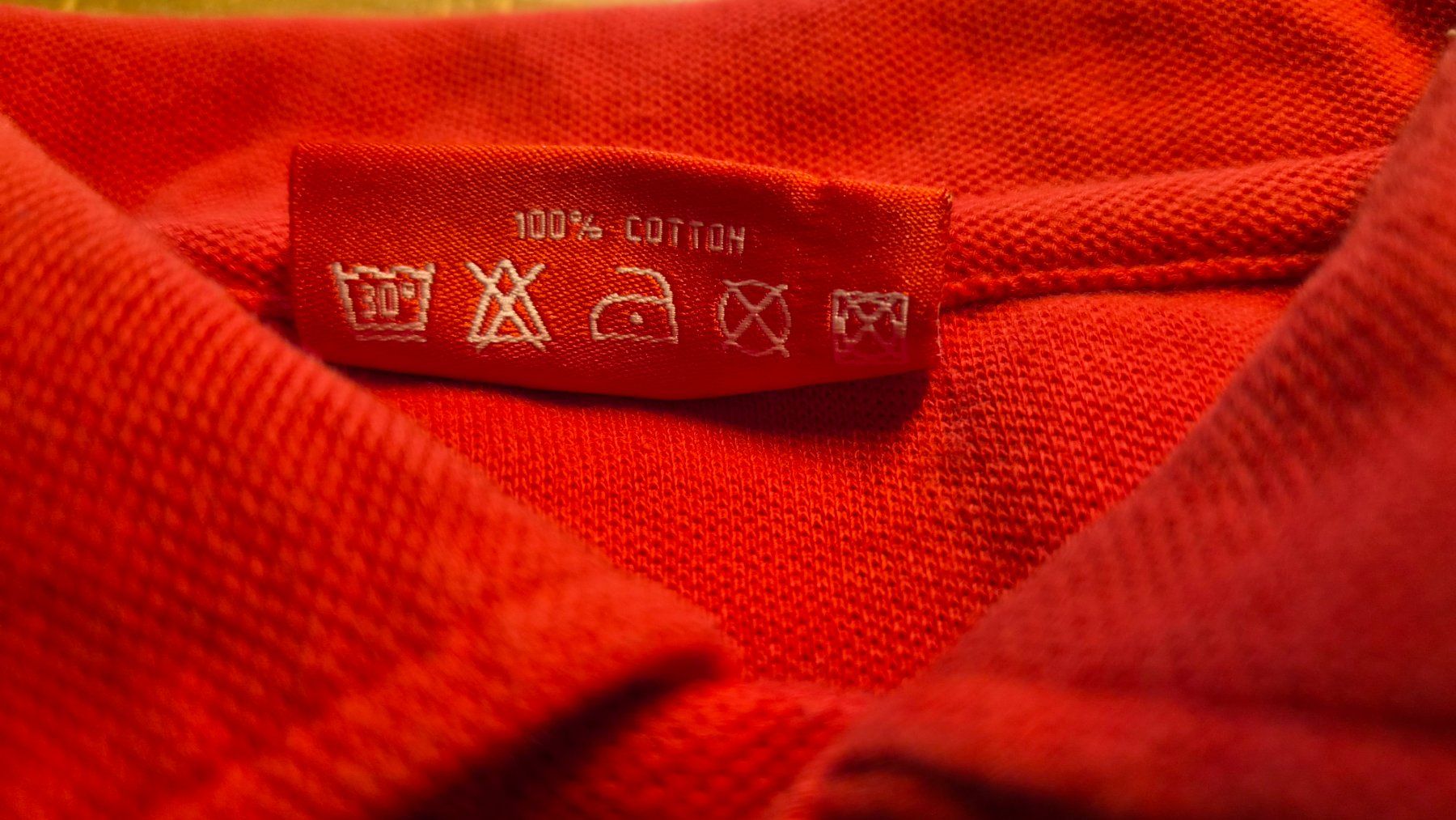 Magliette Polo: Polo-Short SFV/CS mit Schweizerpsalm/Hymne – Usato da Nänikon venduto da nimmdoch2 8