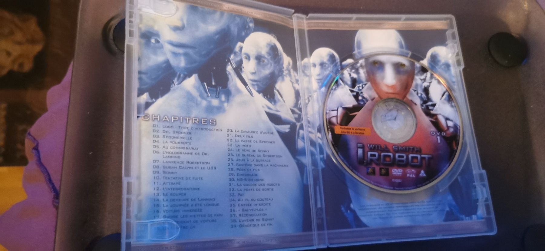 Tous les DVDs: DVD I Robot  – D'occasion à Genève par vins50 1