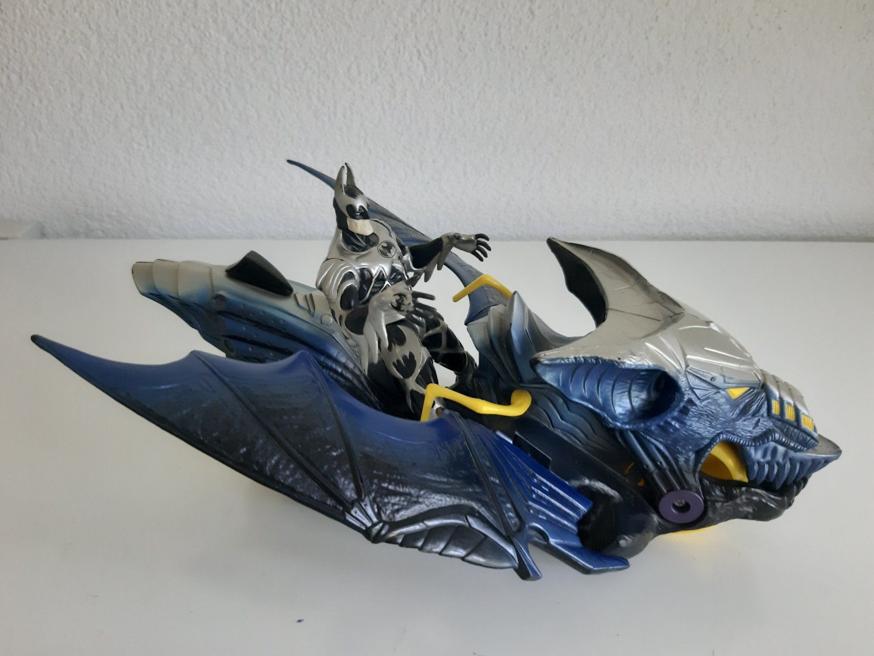 Statuette: Batcycle Gothic Legends Dark Knight Batman + Original Figure – Usato da Buchs SG venduto da Bray_Law 1