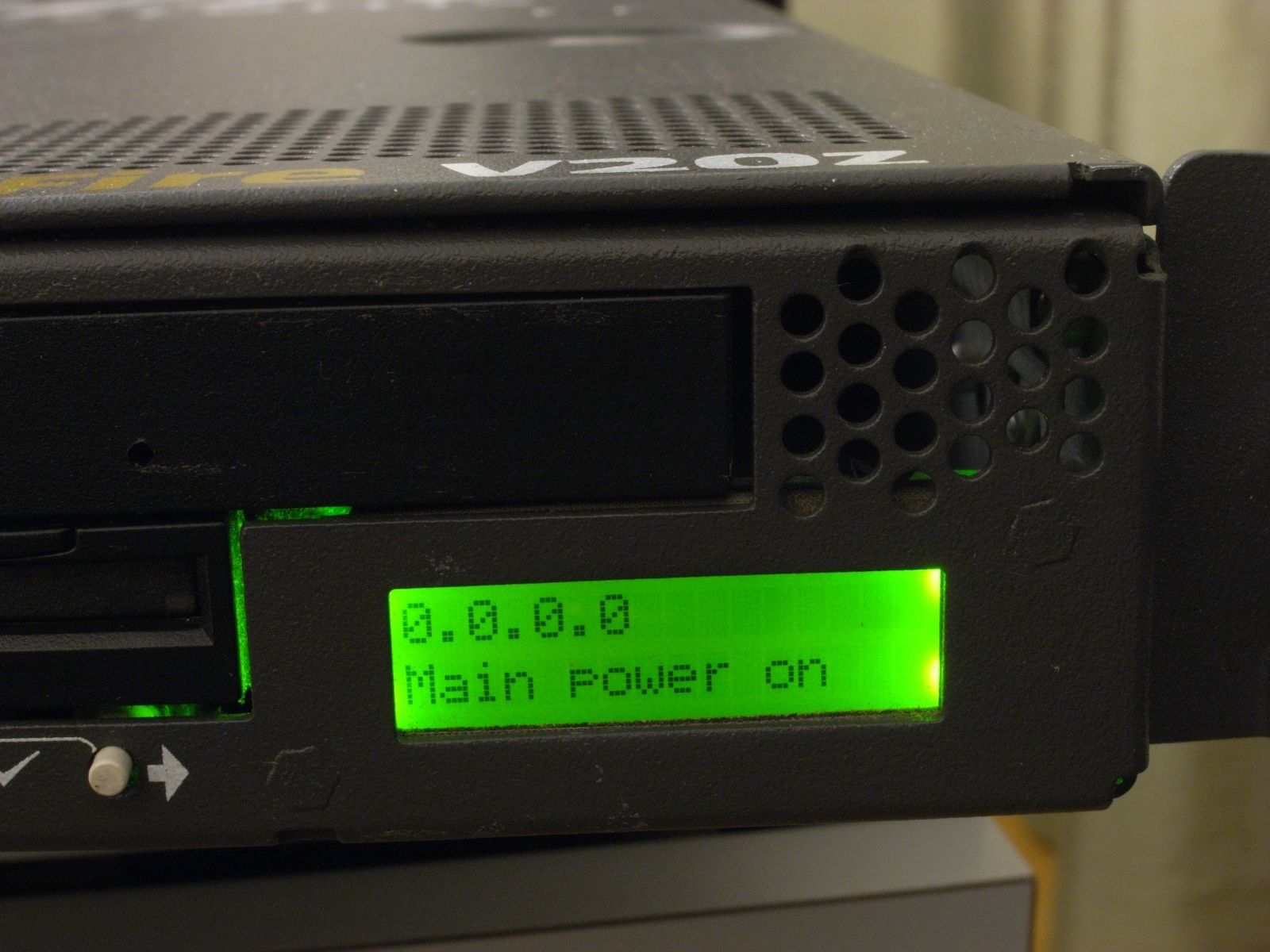 Sun Server: Sun Fire V20z, 2.6 GHz, 8 GB RAM – Usato da Bern venduto da Sot 3