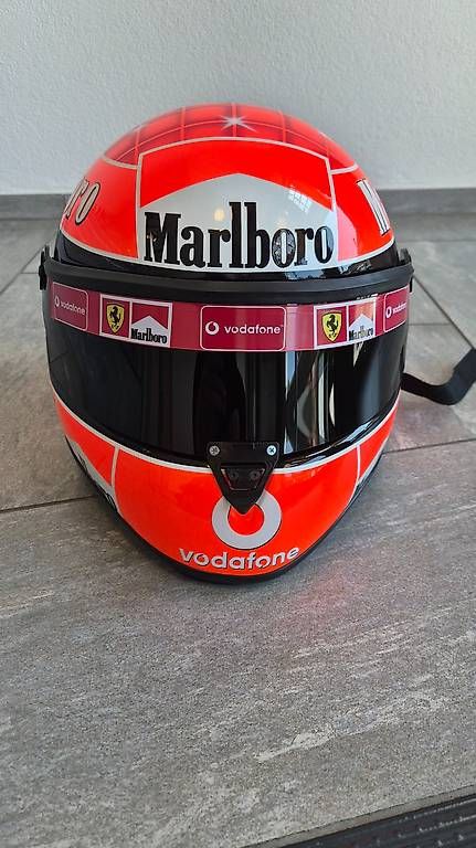 Caschi & visiere: Michael Schumacher Helm – Usato da Utzenstorf venduto da mbo_y2g7 1