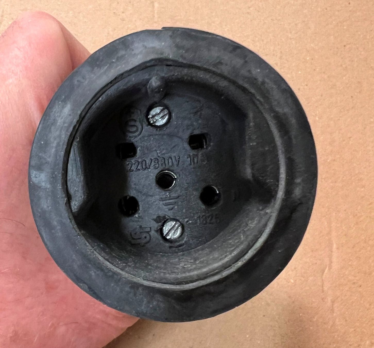 Stecker: Kupplung T15 Wasserdicht 400V 10A – Gebraucht aus Lodrino von Stema