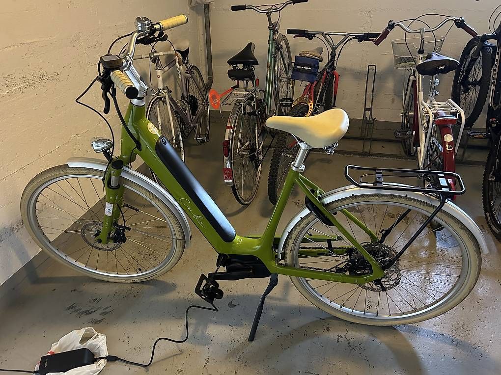 Biciclette: E Velo CUBE – Usato da Chur venduto da Ess-service-hauswart