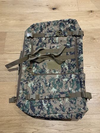 Robuste Militär Reisetasche / Rucksack