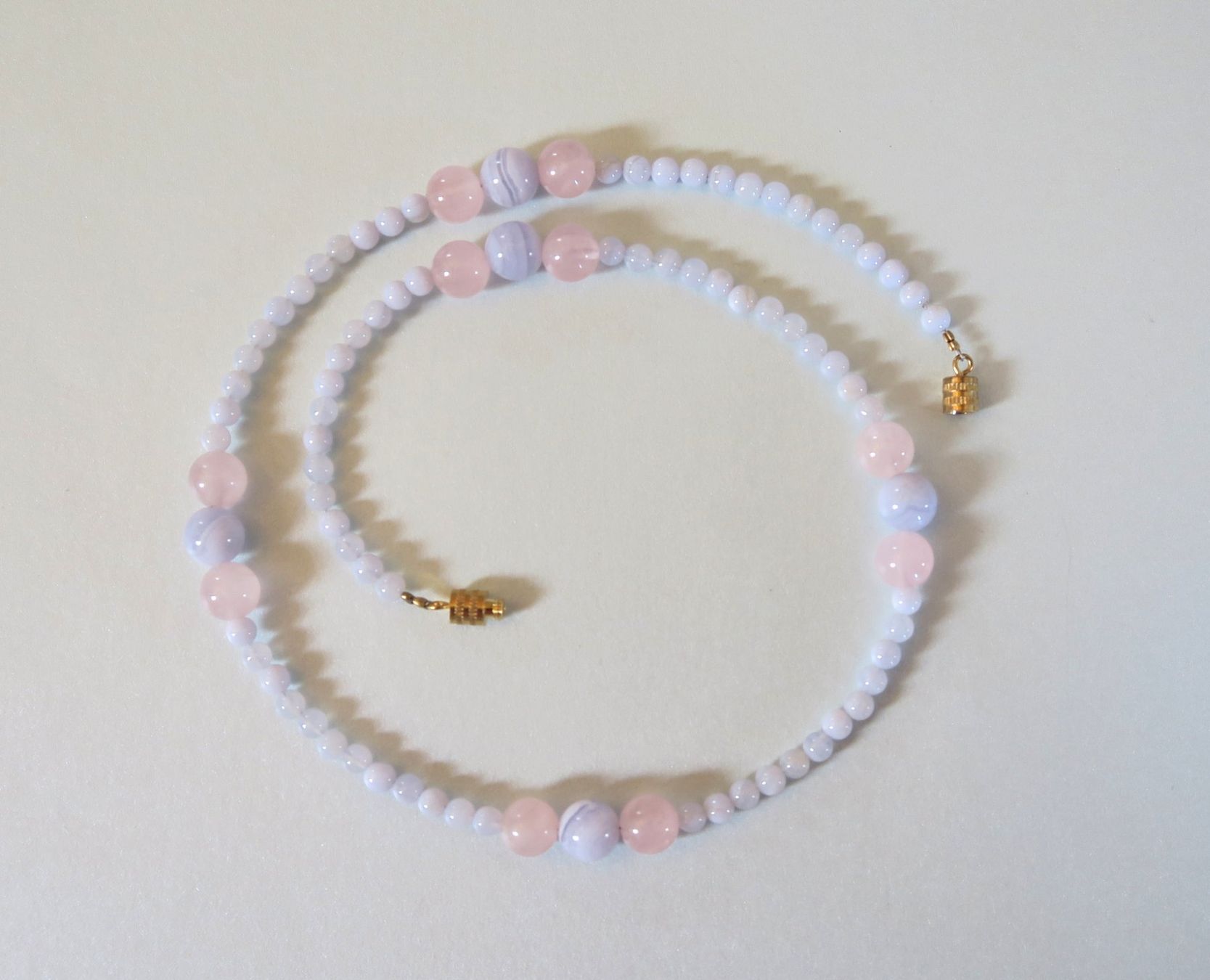 Catenine: Chalcedon/Rosenquarz Perlenkette – Usato da Brittnau venduto da marlenestone 2