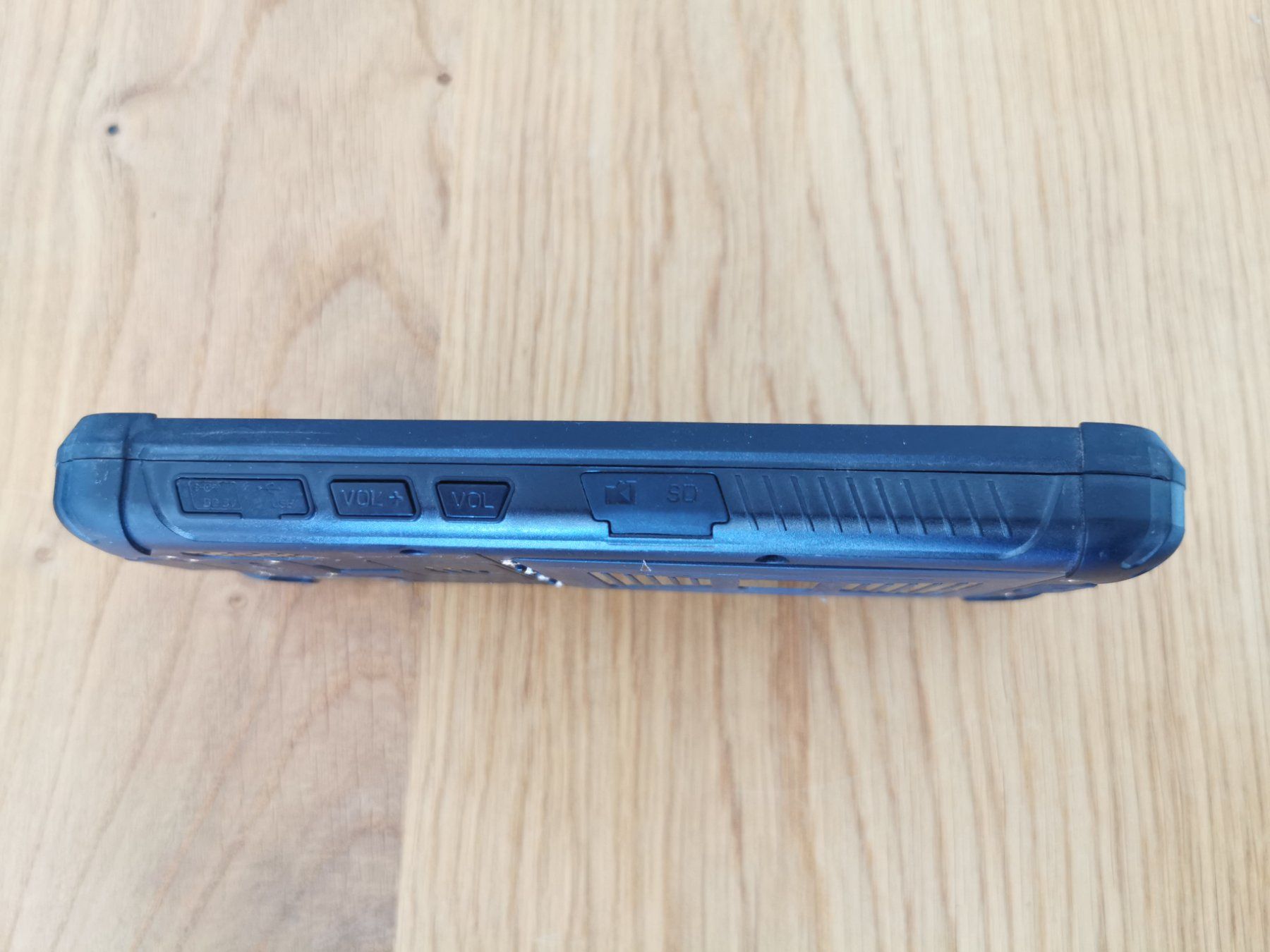 Tablet PC: Robustes Windows-PDA / Tablet mit Barcode-Scanner, IP67 – Usato da Schwyz venduto da lea_haefliger 4