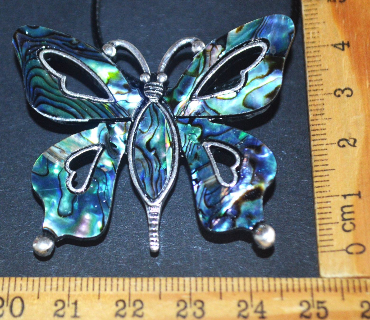 Spille & Fermagli: Brosche oder Halskette K-671– Schmetterling Perlmutter-5x5cm – Nuovo e nell'imballaggio originale da Goldiwil (Thun) venduto da han_v5b7 1