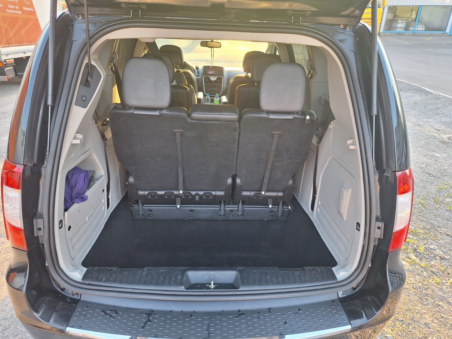 Lancia Autos: LANCIA VOYAGER 2.8D – D'occasion à Gais par mpe_mr7q 9