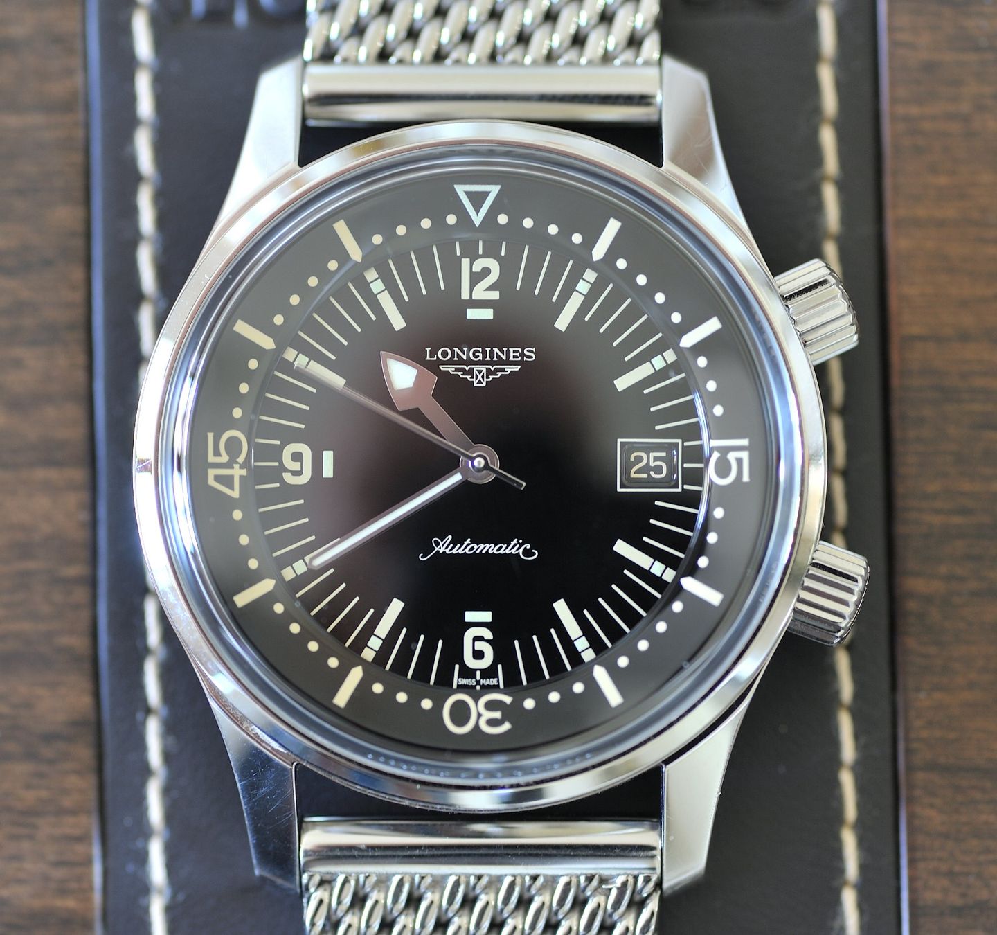 Longines Orologi: Longines Legend Diver 42mm, plus 3 Original Longines Straps – Usato da Basel venduto da catcatdog