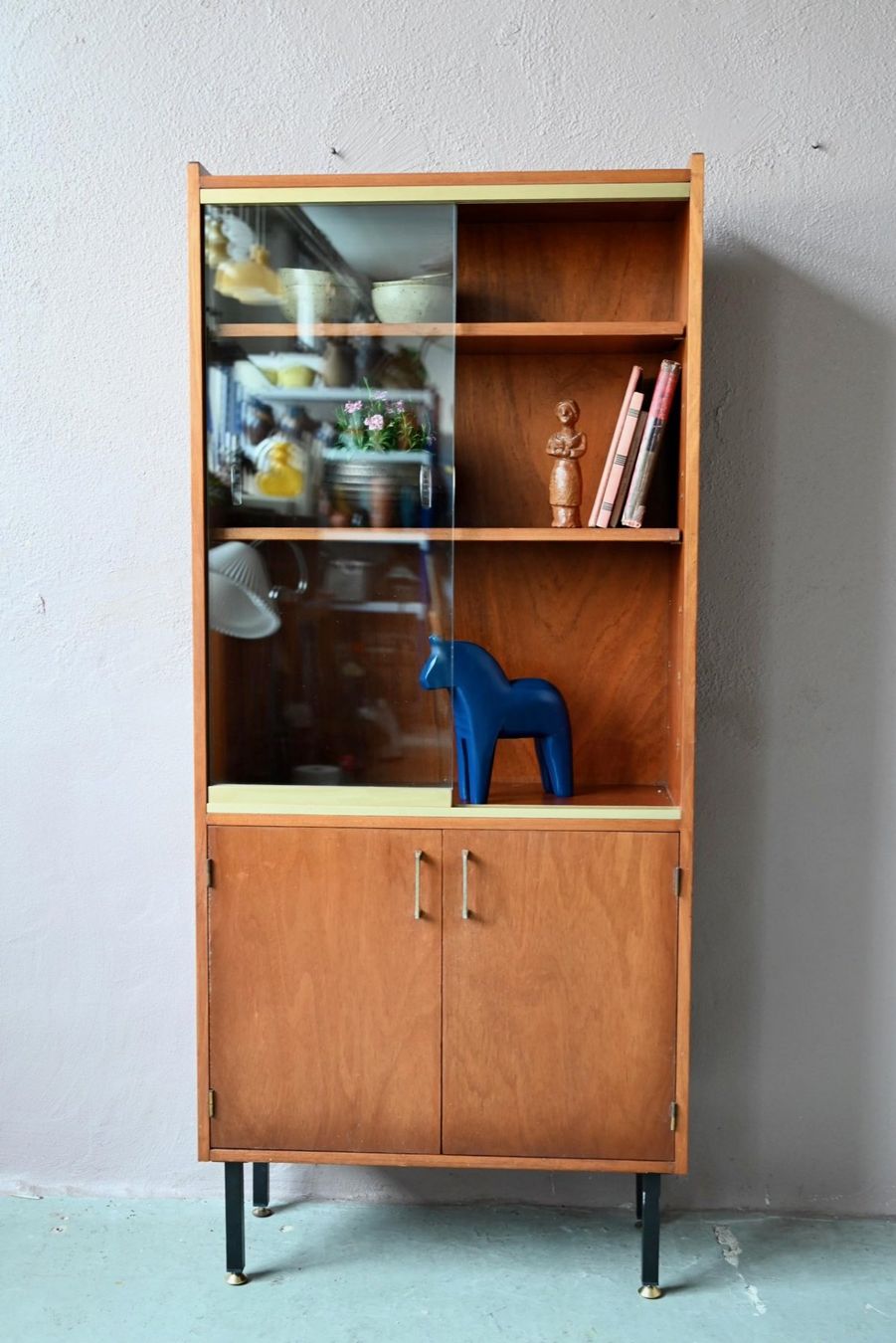 Vetrine: Bibliothèque vitrine design années 60 teck – Usato da COLMAR venduto da Sophiebellelurette 2
