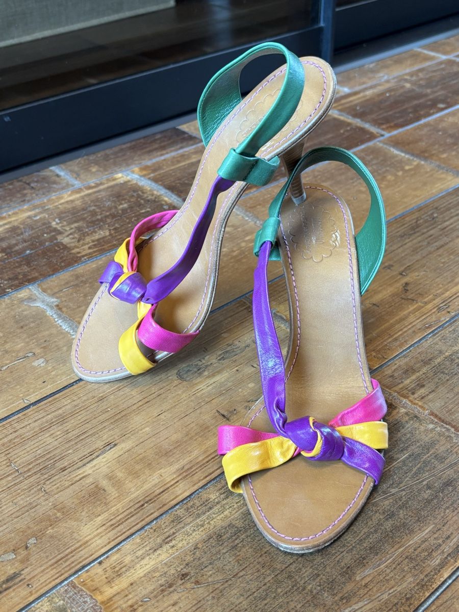 Moschino Scarpe da donna: Sandales Moschino Cheap & Chic 39.5 – Nuovo (secondo la descrizione) da Dotzigen venduto da SecondHandGems 1