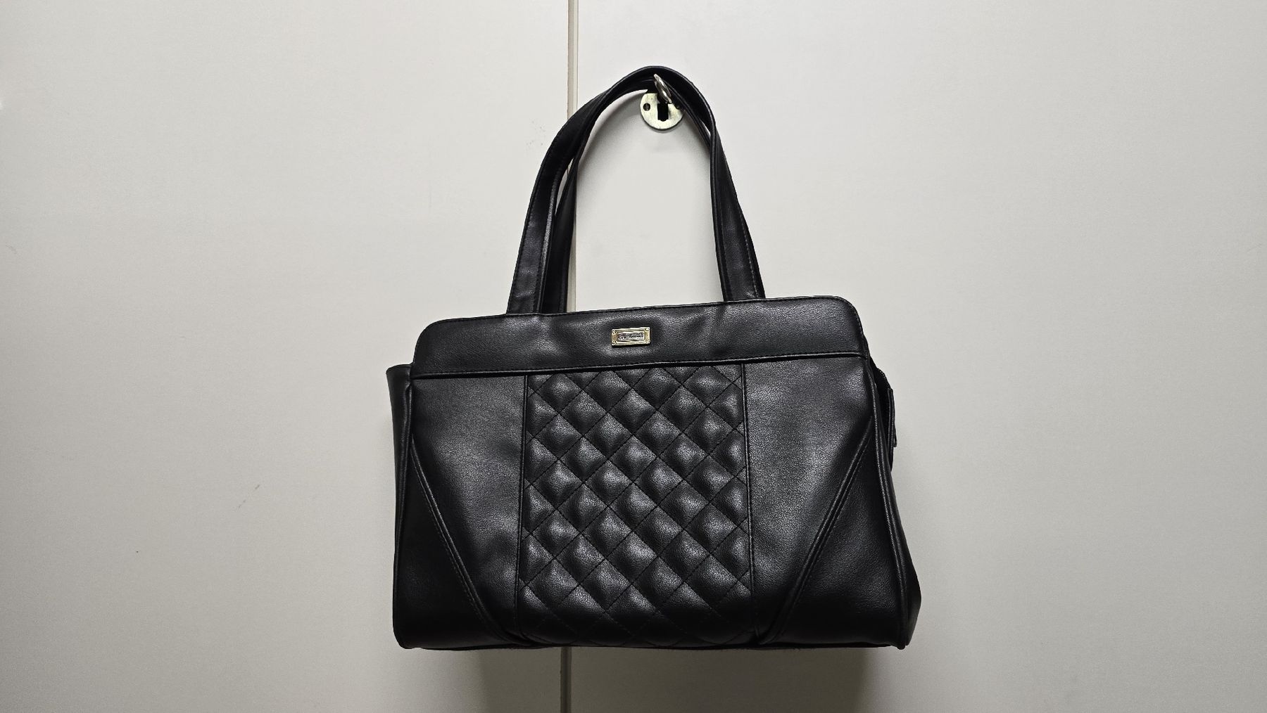 Borse da donna: Leder Handtasche schwarz – Nuovo (secondo la descrizione) da Schüpfen venduto da Oblivion2013