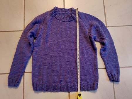 Wollpullover, lila, selbstgestrickt