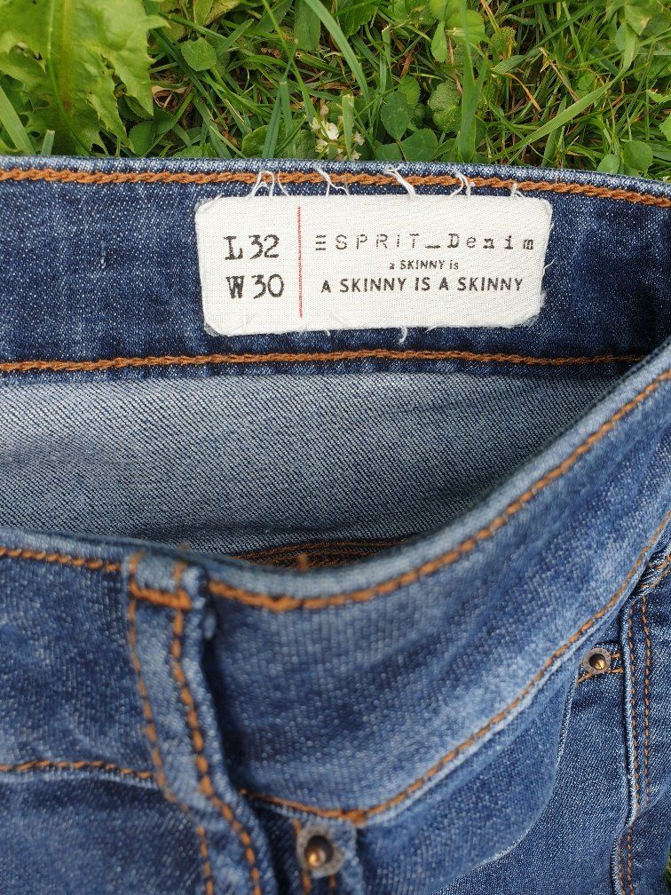 Esprit Jeans: Damen Jeans ESPRIT Denim W30 BW.39cm – Gebraucht aus St. Gallen von Rene123 1