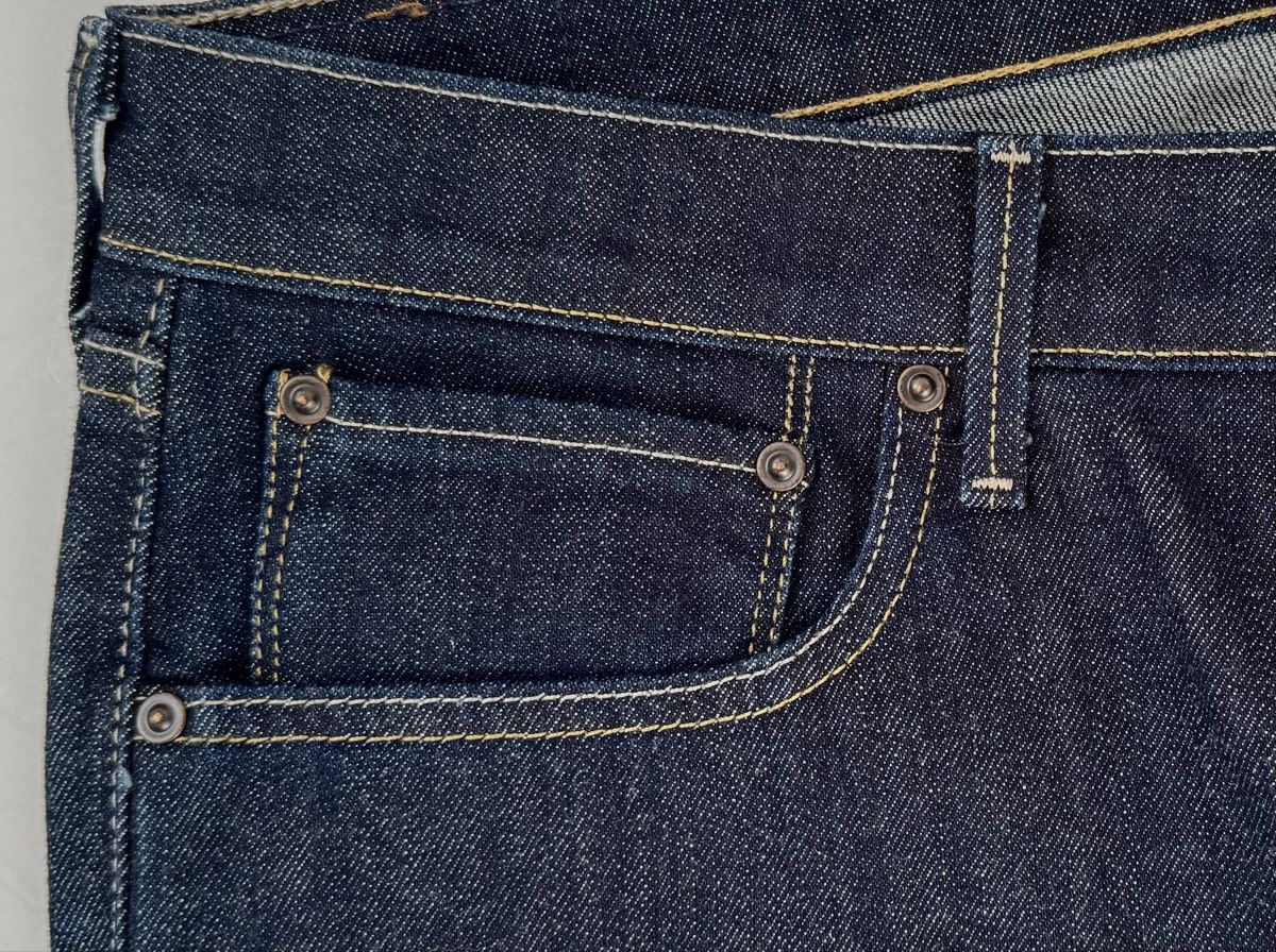 Jeans: Levi's Jeans, neu. Gr. 33, dunkelblau – Nuovo (secondo la descrizione) da Wildberg venduto da wild59 3
