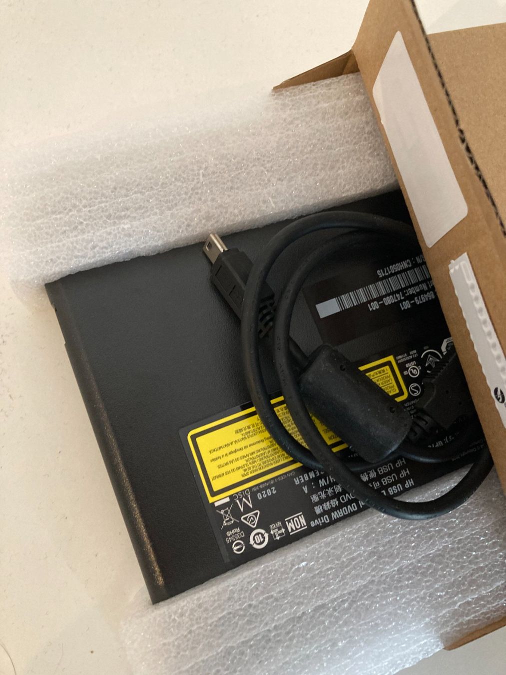 Hewlett Packard Sistemi audio & multimediali: HP Externes USB-DVD-RW-Laufwerk – Usato da Hinterkappelen venduto da deev 1
