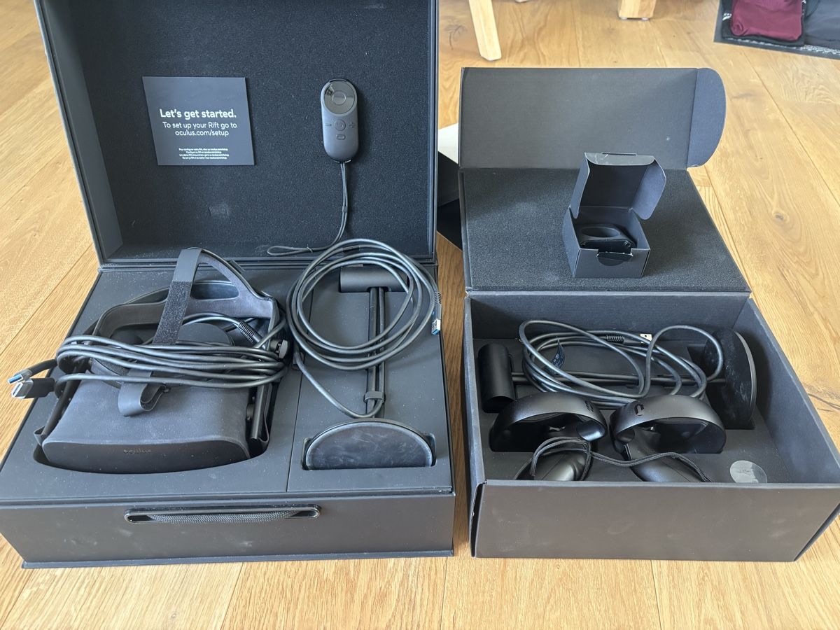 Meta Casco VR: oculus rift CV1 mit toutch controllers VR Headset – Usato da Staufen venduto da Omaha1111 1