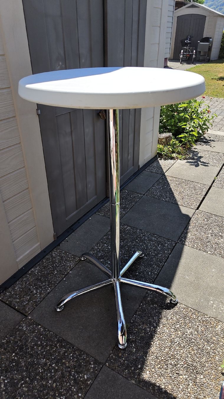 Tische: Table ronde de bistrot/jardin – Gebraucht aus Sugiez von clo_76gd 2