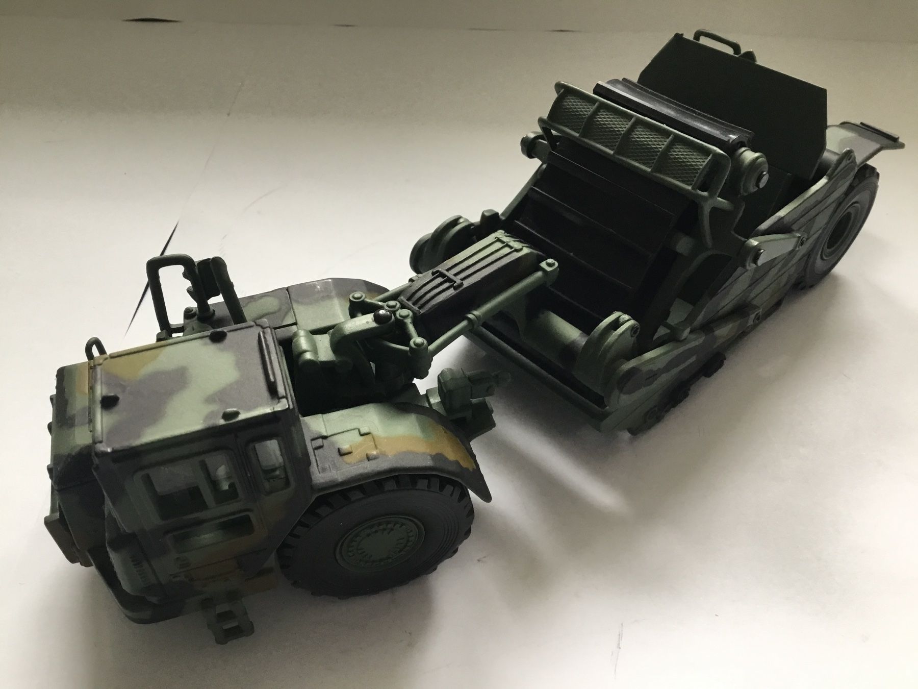 Modellini d'auto: CAT 623G Military Scraper – Usato da Dänikon ZH venduto da didi1103 3
