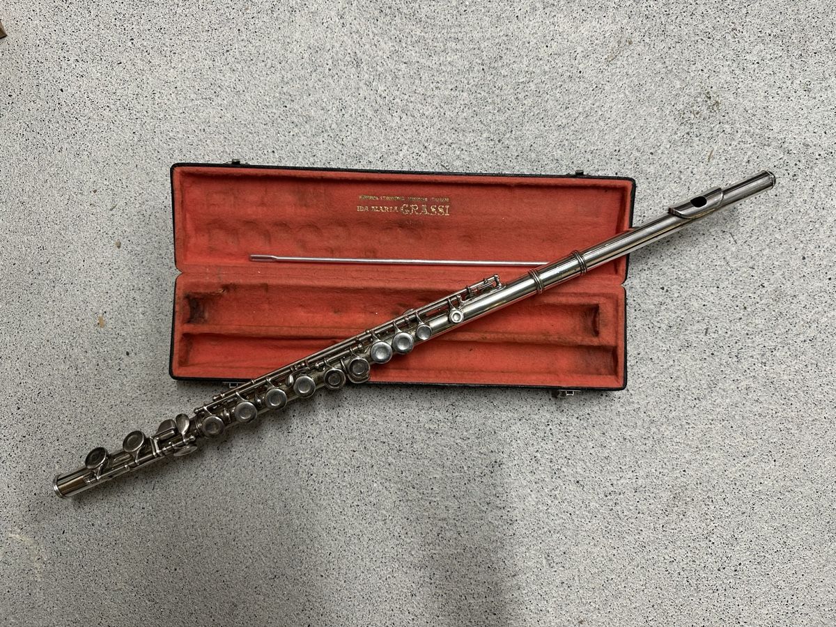 Strumenti musicali: Querflöte Instrument – Usato da Ebikon venduto da Gaenggeliwaar 1