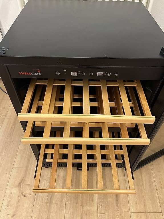 Frigoriferi: Verkaufe Weinkühlschrank (2 Zone) – Usato da Binningen venduto da giugiu8 1