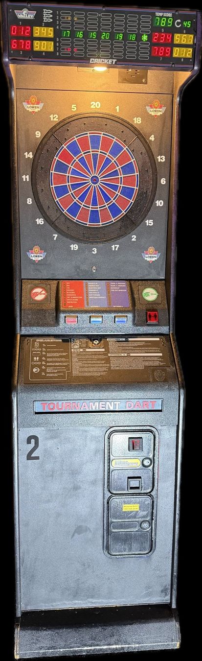 Spielautomaten: Löwen Dartautomat HB8 – Gebraucht aus Zürich von Syossmen