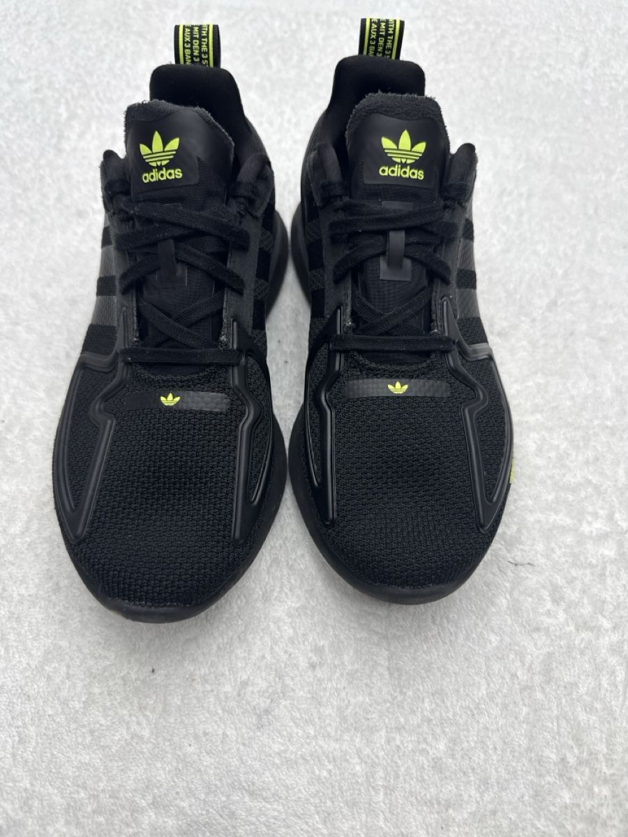 Adidas Scarpe da uomo: Baskets Adidas noires taille 37 1/3 super état – Usato da Chenens venduto da anasantos90 7