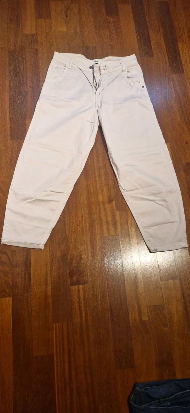 Jeans: 2 Paar Dixie  Ballon Hosen Gr. M – Usato da Neuheim venduto da roue 2