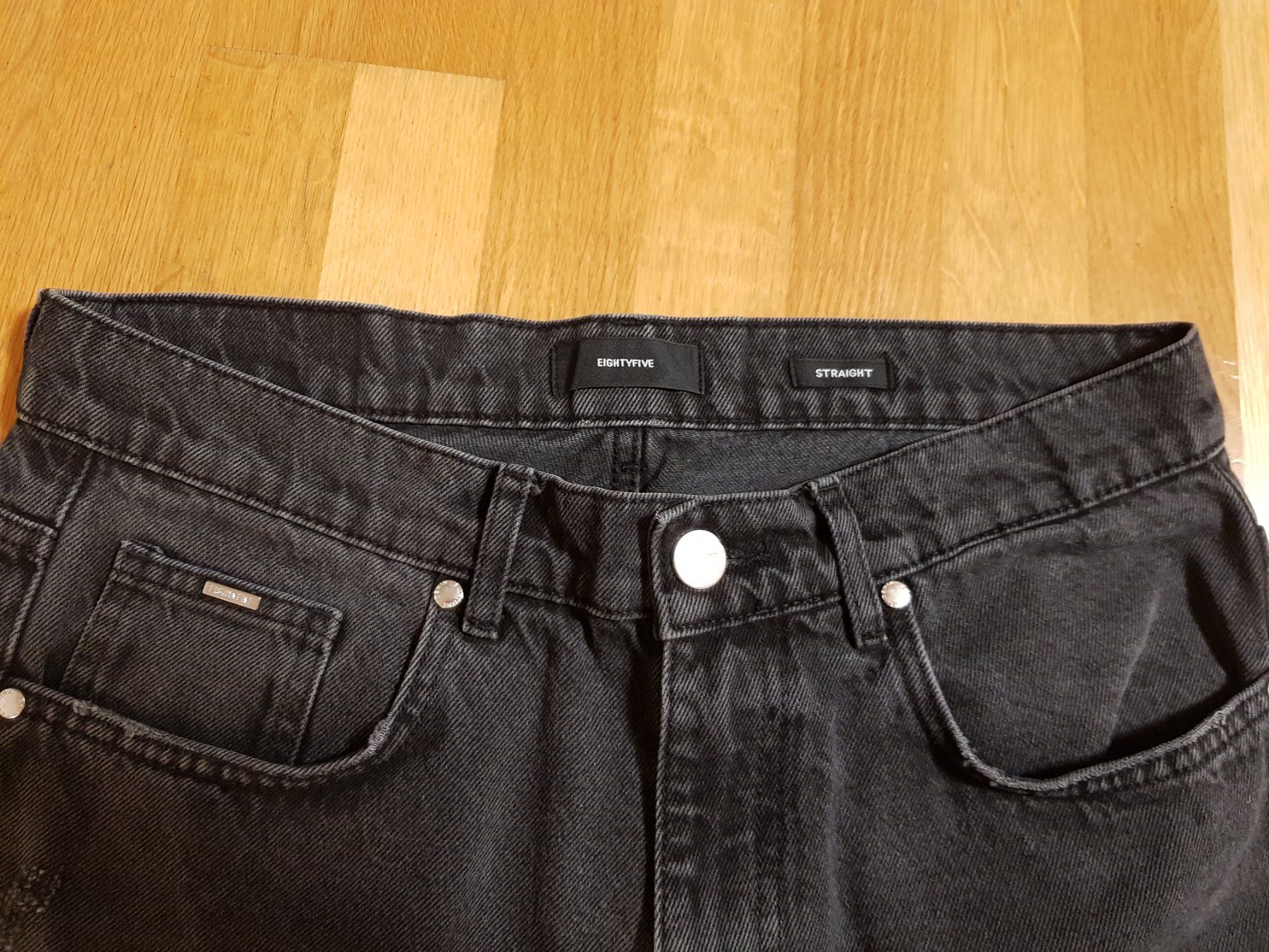Jeans: Jeans Gr. 32 Straight Eightyfive schwarz – Usato da Uster venduto da bri_tb66 2
