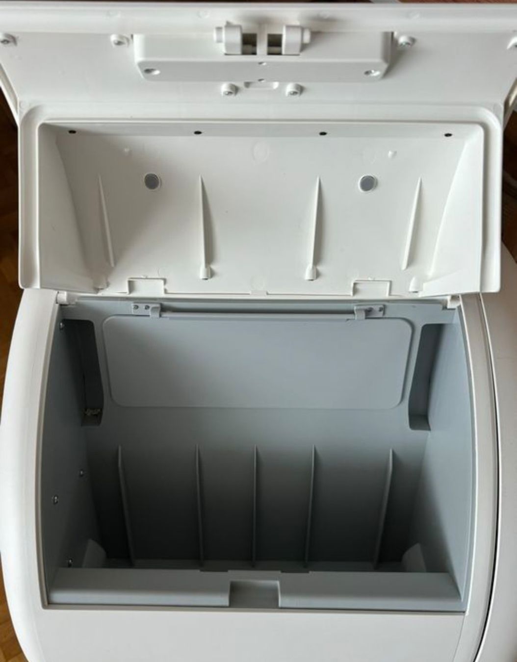 Trixie WC: Trixie Self-Cleaning Litter Box, White, Used – Gebraucht aus Lengnau BE von Ragaso 6