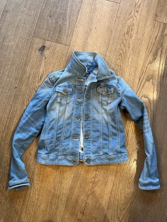 lässige tommy hilfiger jeansjacke 152