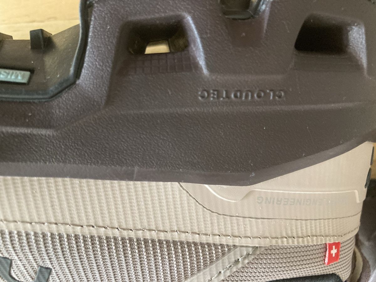 Damenschuhe: ON Cloudrock waterproof Wander-/Bergschuhe – Gebraucht aus Affoltern am Albis von rollotomasi 1