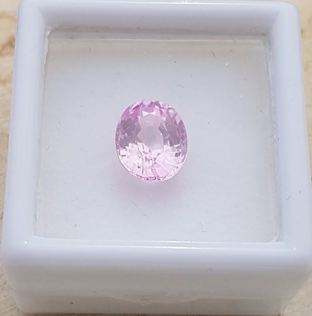 Pietre preziose: Saphir Rose 3.85 ct – Nuovo e nell'imballaggio originale da zuerich venduto da Jewlsdesign 2