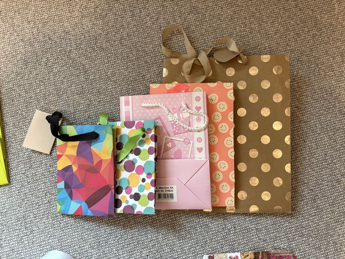 Borse: Diverse Geschenktaschen – Usato da Kriens venduto da aloha19