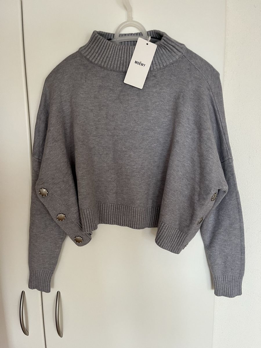 Maglioni & Felpe: Cropped Strickpullover, neu, grau, Gr. TU - Kuschelig – Nuovo e nell'imballaggio originale da Wädenswil venduto da Iana32