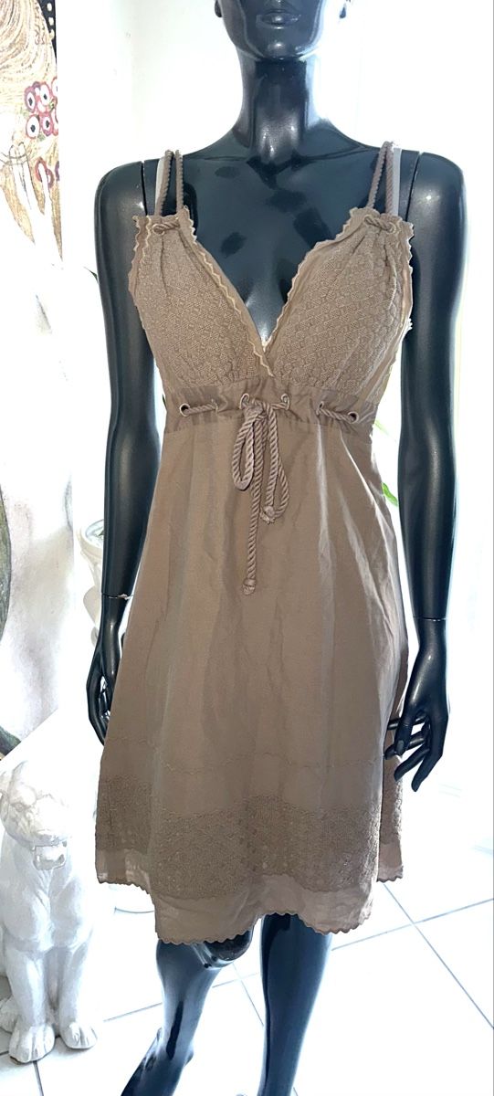 Vestiti: BCBG MAXAZRIA KLEID GR 34 – Usato da Unteraegeri venduto da MH203