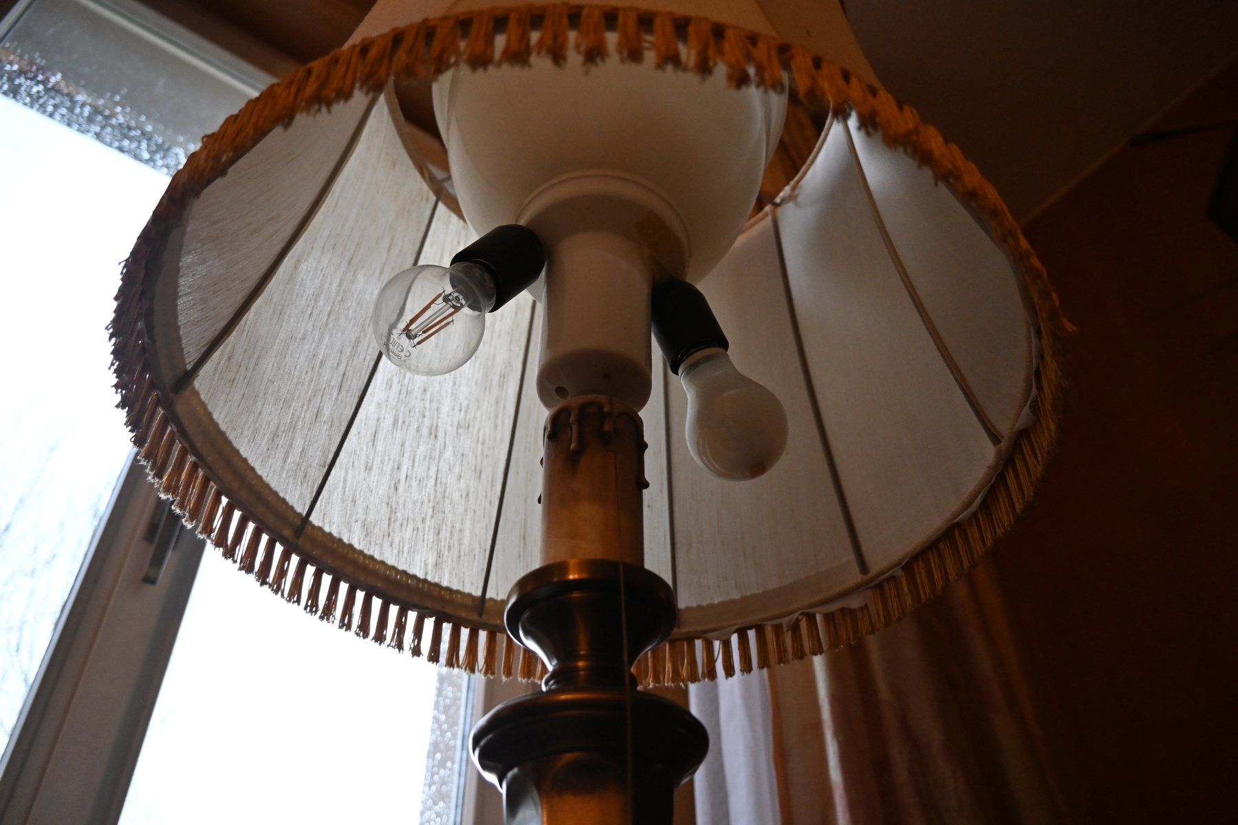 Lampade: kleine Ständerlampe – Usato da Dietikon venduto da Bhelbling 1