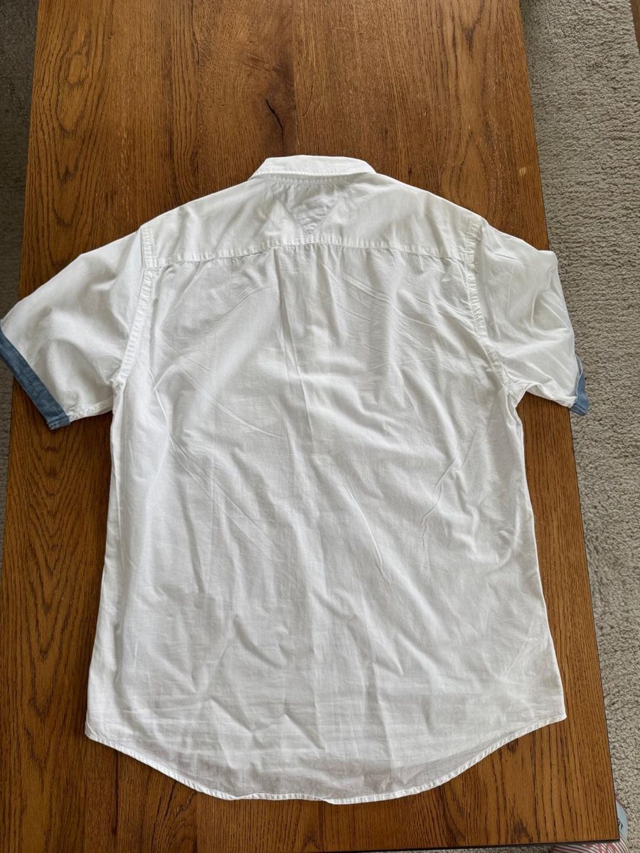 Tommy Hilfiger Camicie: Tommy Hilfiger Hemd M Original – Usato da Küssnacht am Rigi venduto da Ebikoner 1