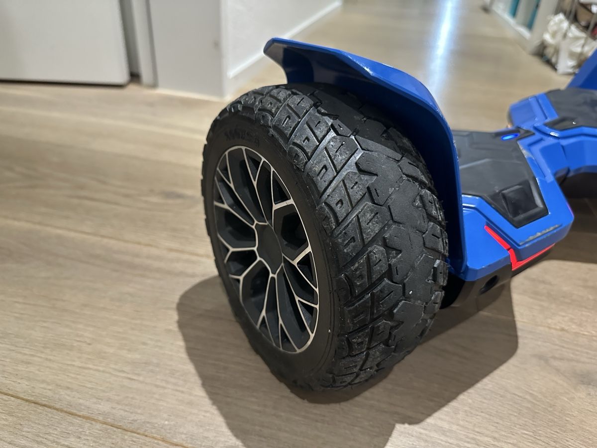Hoverboard: Hoverboard Bluewheel Offroad – Usato da Altendorf venduto da Quietwater 1
