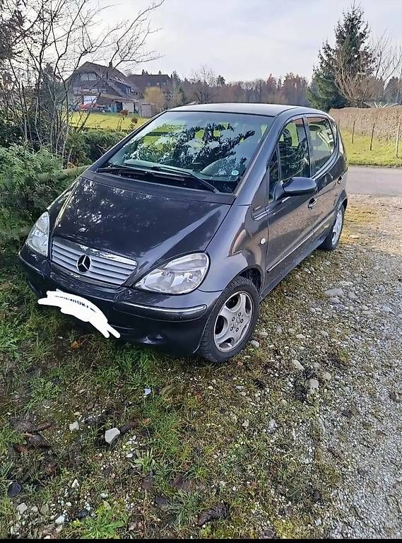Mercedes-Benz Autos: Voiture – D'occasion à Kriechenwil par raq_h8kn 3