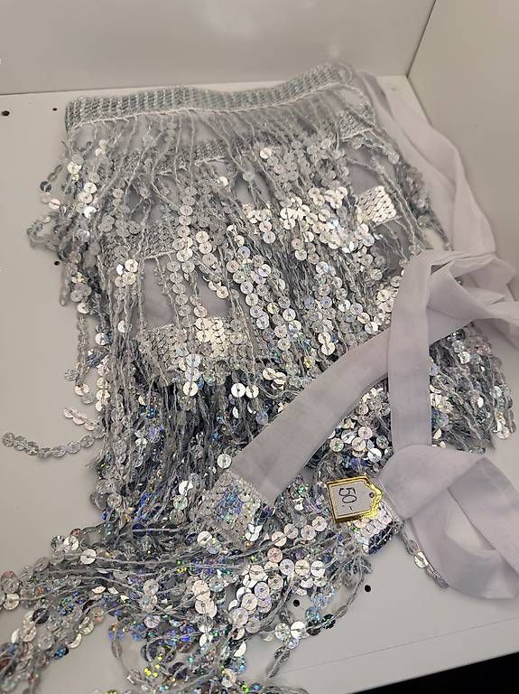 Röcke: Jupe à sequins et franges argentée - Taille S/M – Neu (gemäss Beschreibung) aus Biel/Bienne von secondstore 7