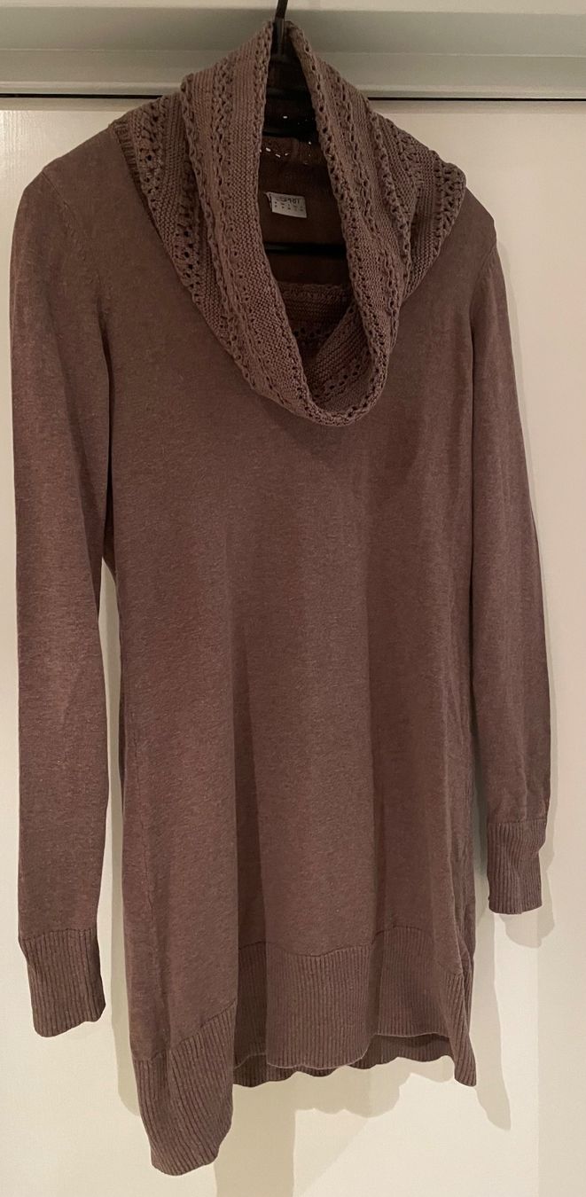 Esprit Pullover & Sweatshirts: Esprit, toller Oversize-Pullover mit schönem Kragen, Gr. S – Gebraucht aus Niederweningen von baghirac 5