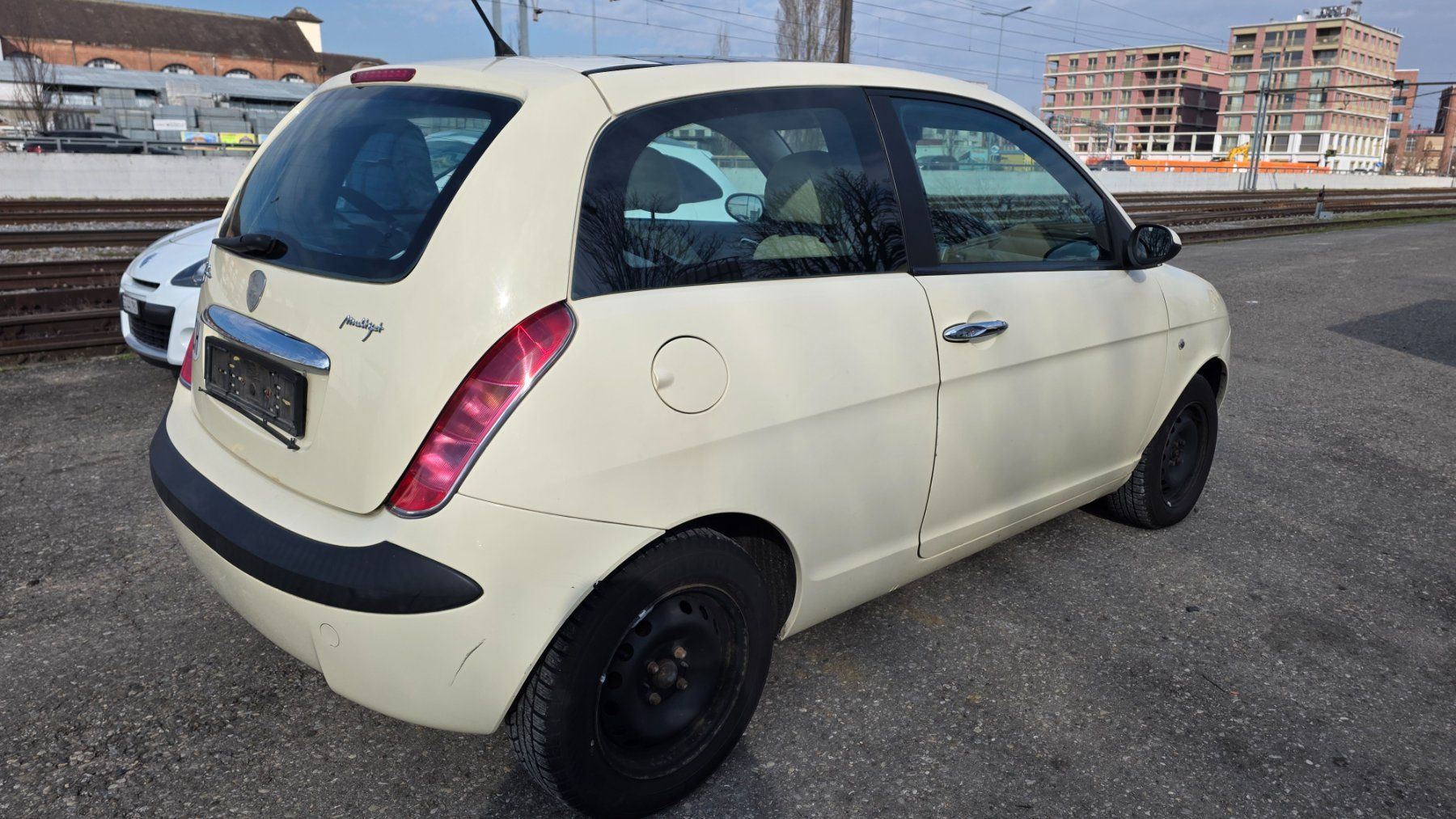 Lancia Autos: Lancia Ypsilon 1.3 JTD Automat – Gebraucht aus Arbon von .Tropxe. 6