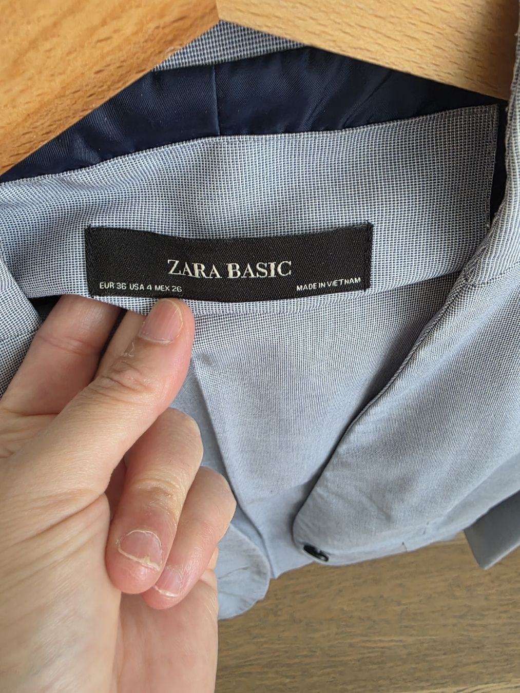 Zara Anzüge & Kostüme: ensemble 2 pièces  – Gebraucht aus Crissier von han_qn9v 1