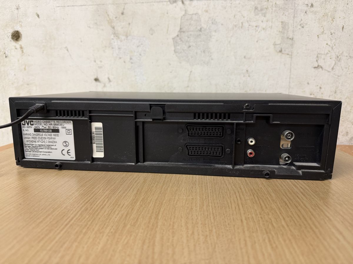 JVC Aufnahmegeräte: VHS Videorekorder JVC – Gebraucht aus Wil SG von Beerman 1
