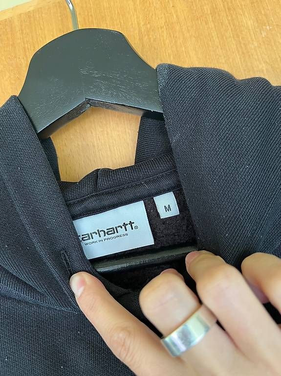 Pullover & Sweatshirts: Carhartt Pullover schwarz – Gebraucht aus Bad Ragaz von lea__d. 2