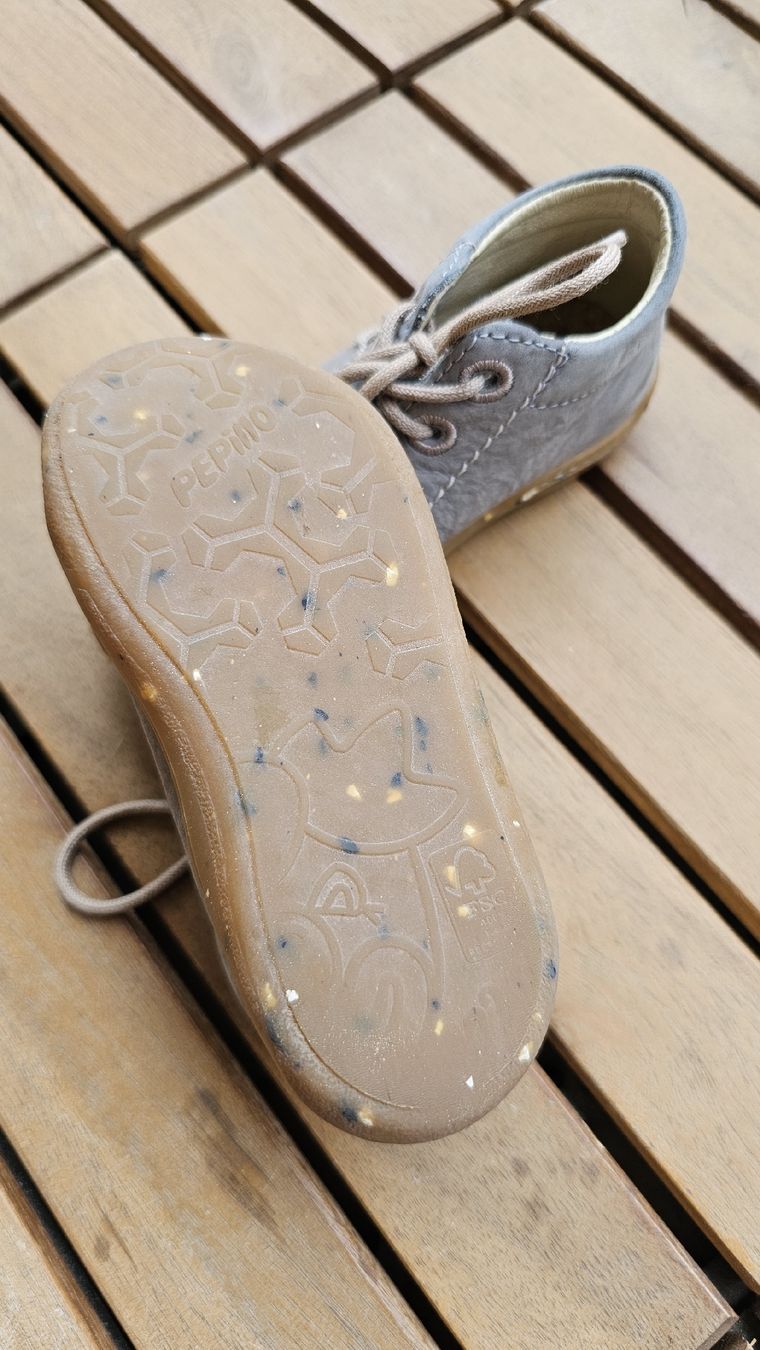 Scarpe per ragazzi: Peppino Lernlaufschuhe und Sandalen – Usato da Winterthur venduto da O-LeeG 3