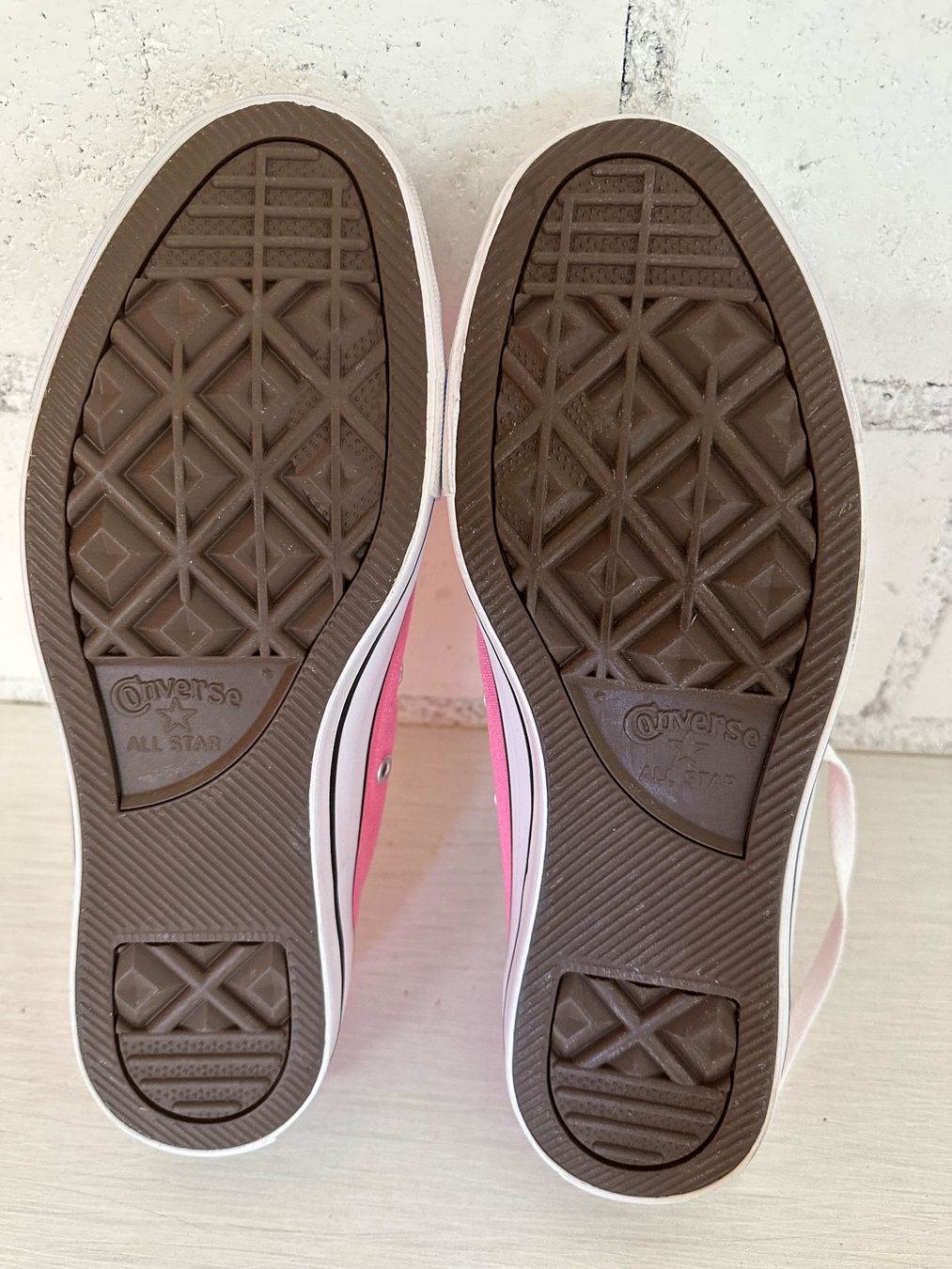 Scarpe da donna: CONVERSE grösse EU 41. UK 7,5 – Usato da Thun venduto da jeff070 5