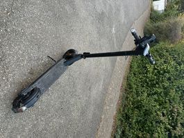 E-Scooter VMAX schwarz gebraucht guter Zustand